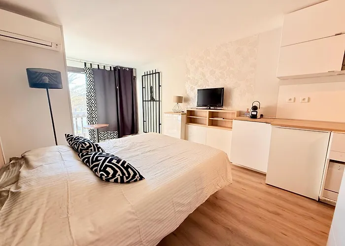 Daire Village Naturiste - La Venus - Parking Wifi *